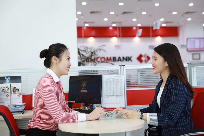 Tiến sĩ Lê Xuân Nghĩa: Techcombank là ngân hàng hàng đầu, đủ khả năng dẫn dắt những “cuộc chơi” lớn - Ảnh 2.