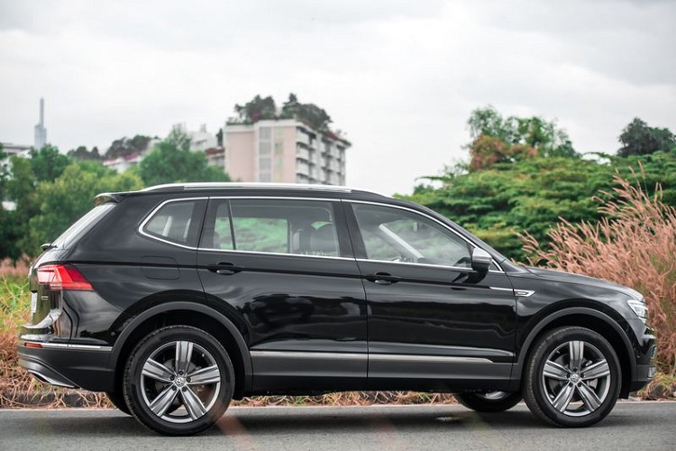 Volkswagen Viet Nam ra mat Tiguan 2021 tu 1,699 ty dong-Hinh-4